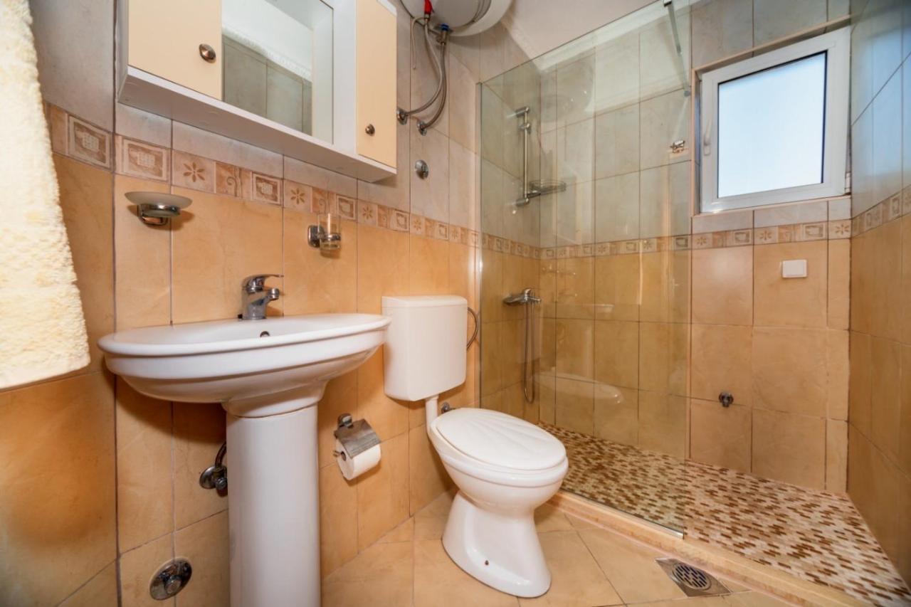 Ani Apartmani Dobra Voda Exterior photo