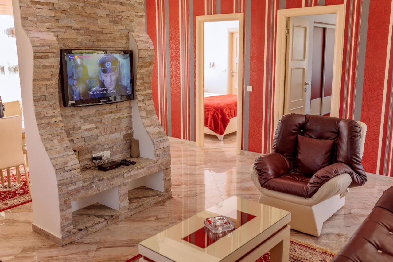 Ani Apartmani Dobra Voda Exterior photo